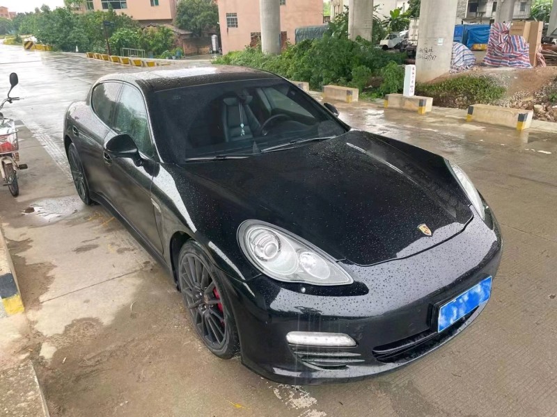 广州11年保时捷帕拉梅拉3