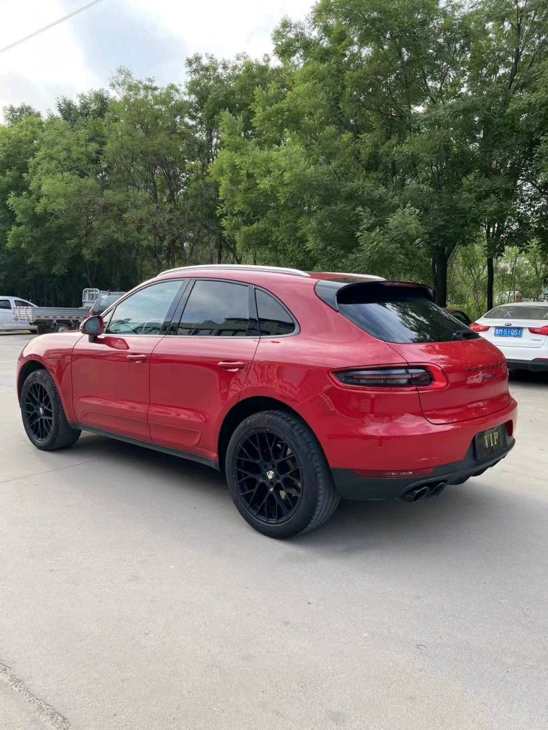 东营18年保时捷Macan7