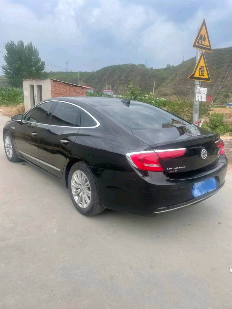 邯郸16年别克君越3