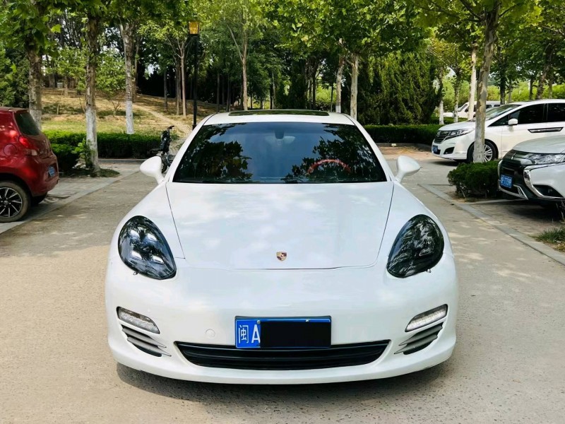 聊城12年保时捷帕拉梅拉1