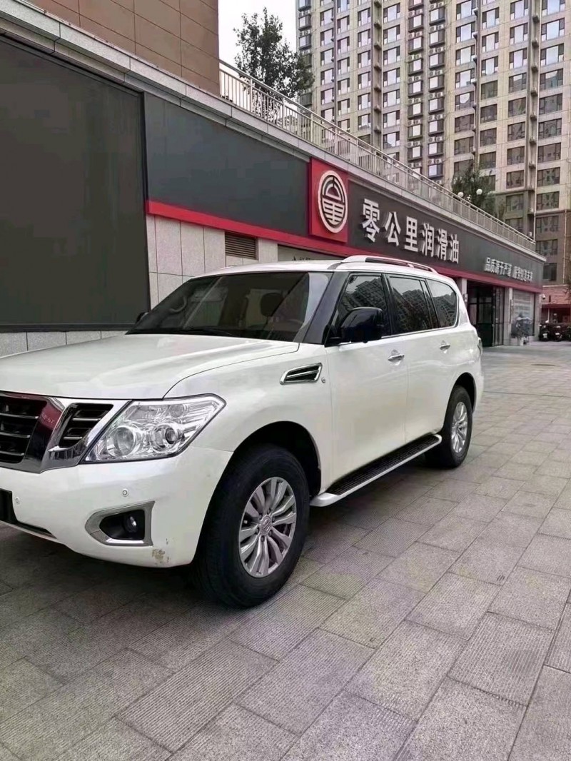 东营17年日产途乐3