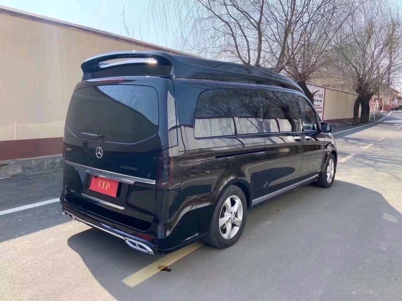 东营17年奔驰威霆6