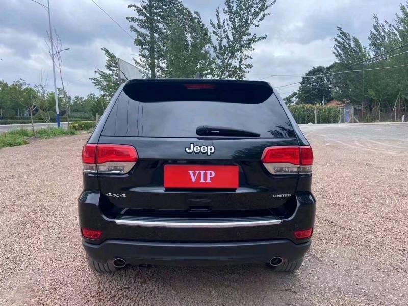 枣庄17年Jeep大切诺基6