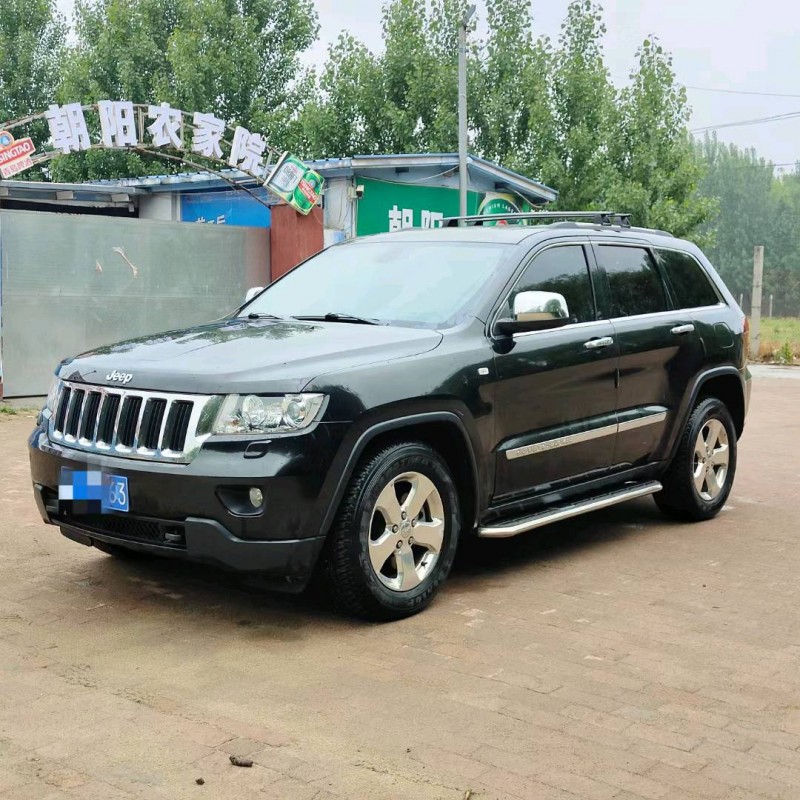 东营13年Jeep大切诺基2