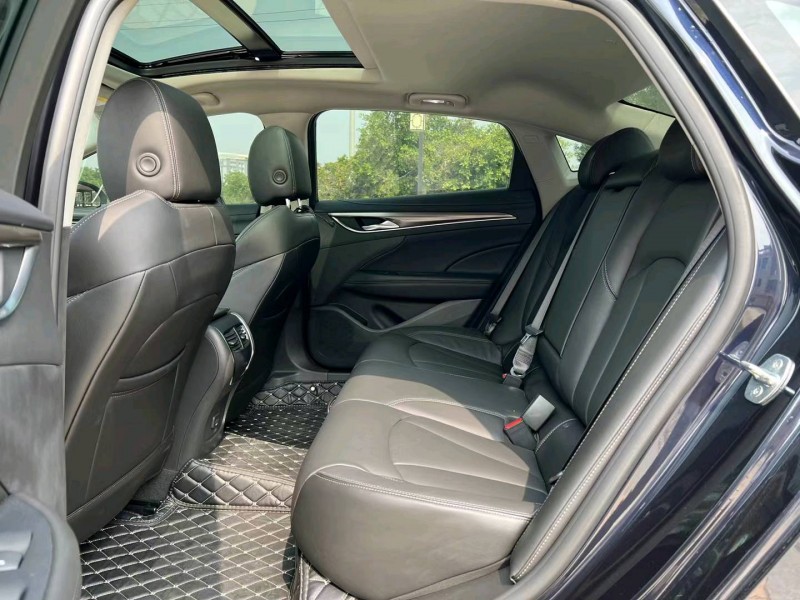 汕头21年别克君越5