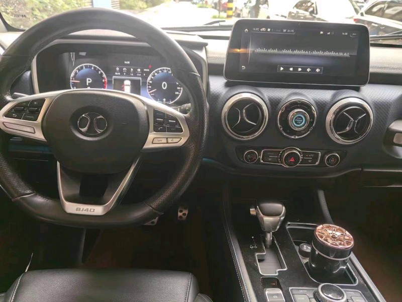 宜昌19年北京BJ404