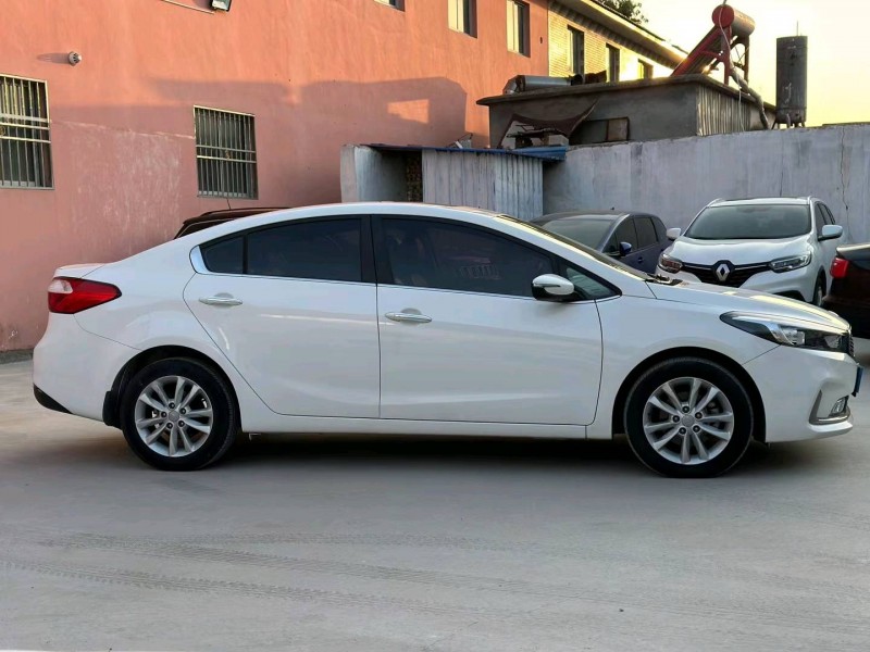 济宁17年起亚K33