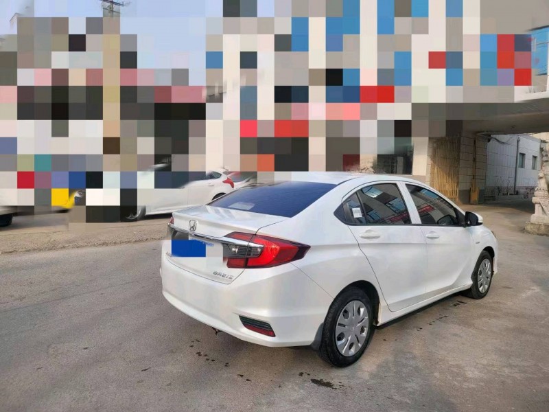 济宁16年本田哥瑞8