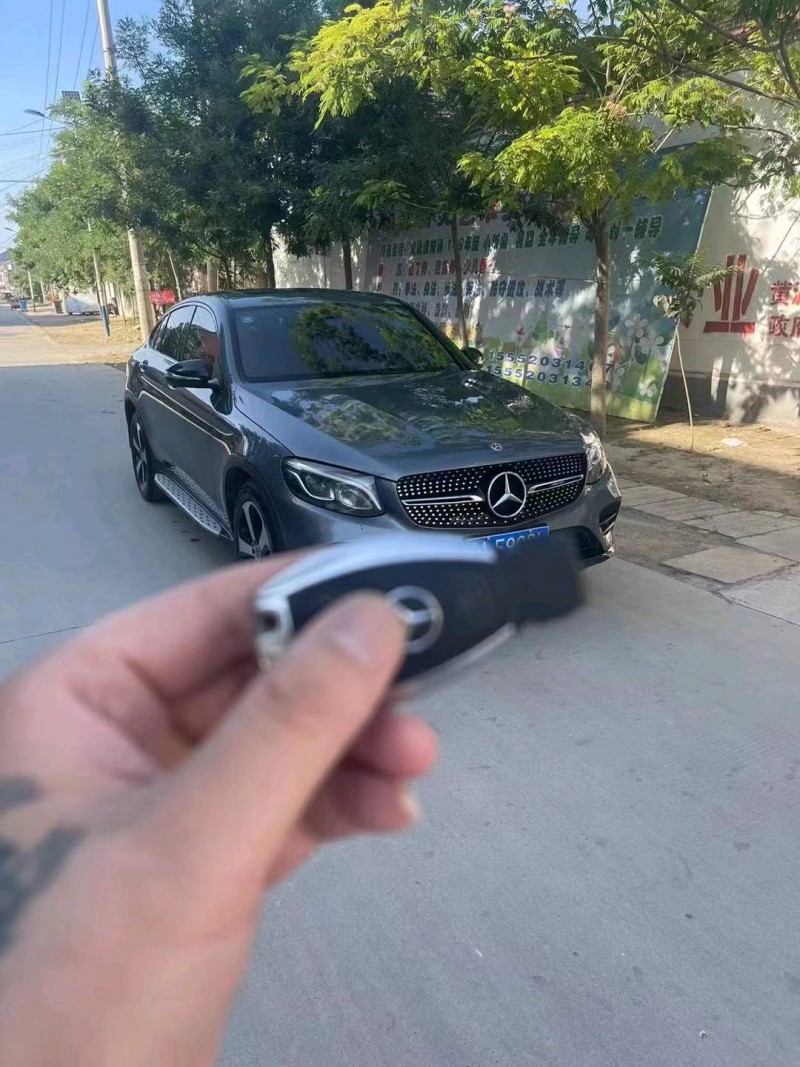 东营19年奔驰GLC3