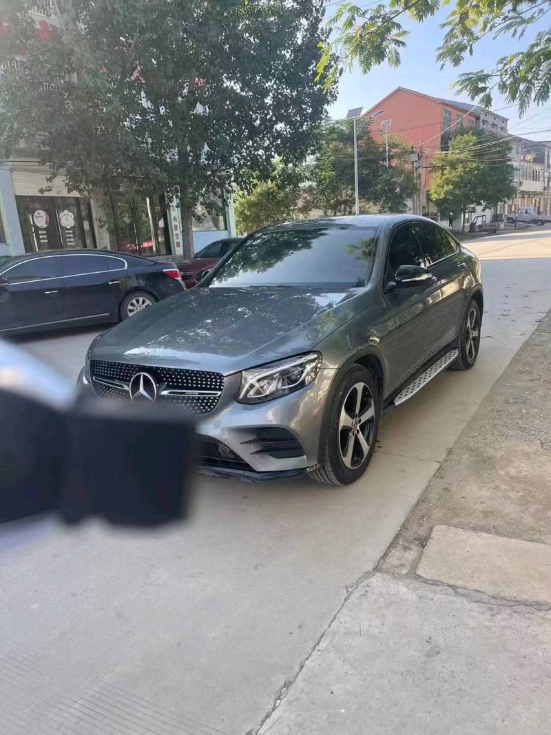 东营19年奔驰GLC4