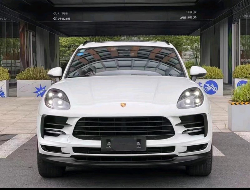 珠海19年保时捷Macan1