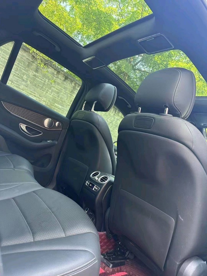 北海19年奔驰GLC7