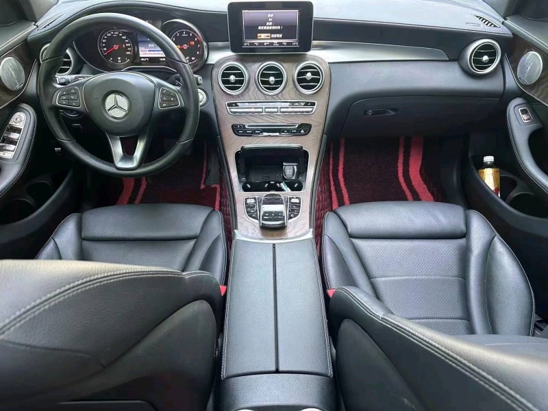 北海19年奔驰GLC8