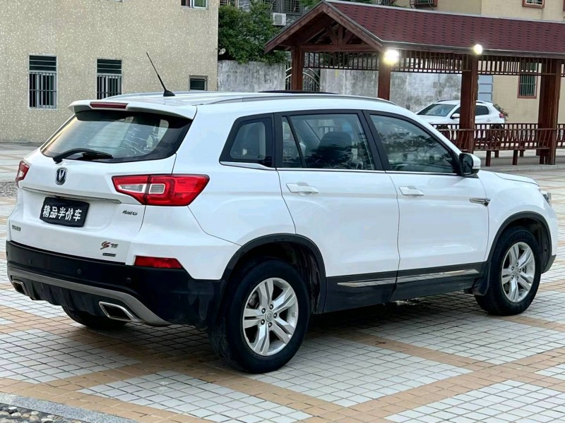 汕头17年长安汽车CS757