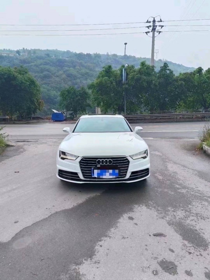 重庆18年奥迪A7L1