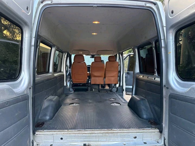 徐州19年福特全顺8