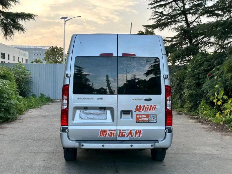 徐州19年福特全顺9