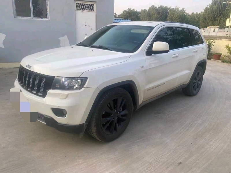 东营12年Jeep大切诺基3