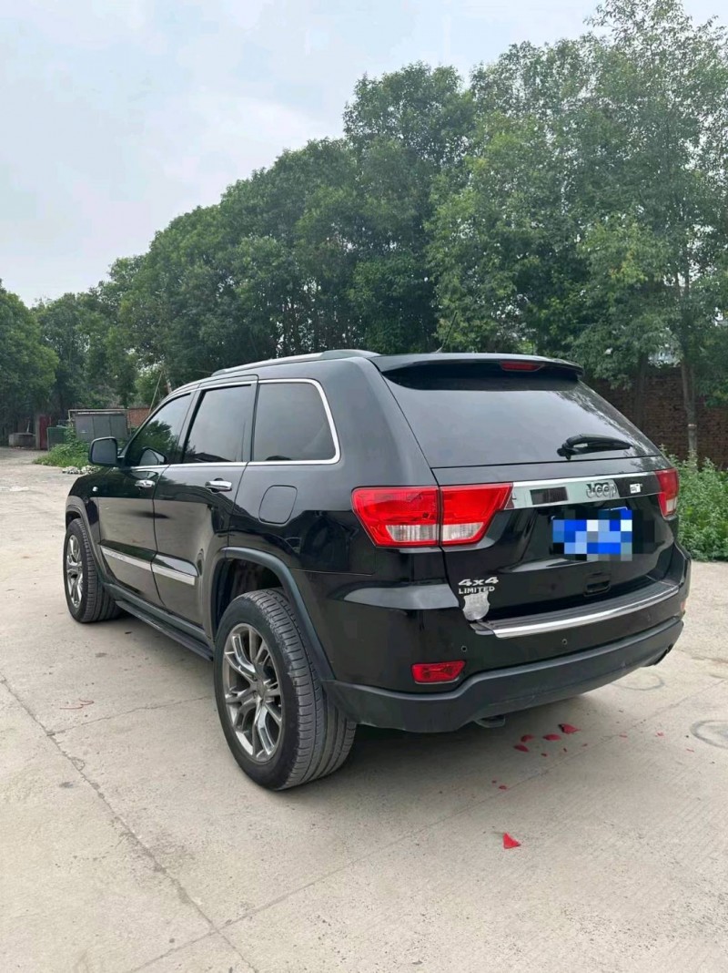 安陽13年Jeep大切諾基4