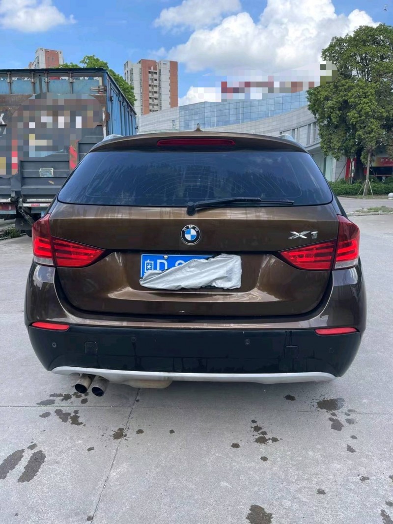 中山13年宝马X19