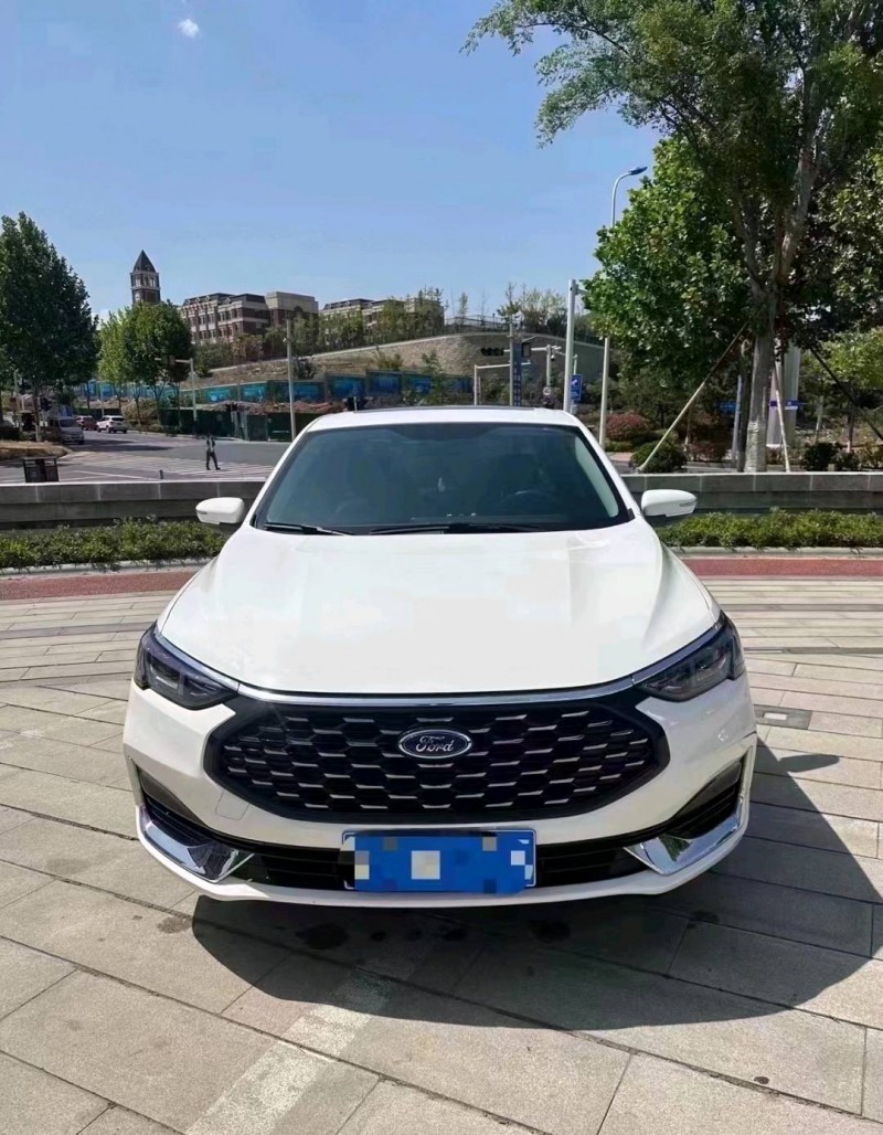 东营21年福特福睿斯1