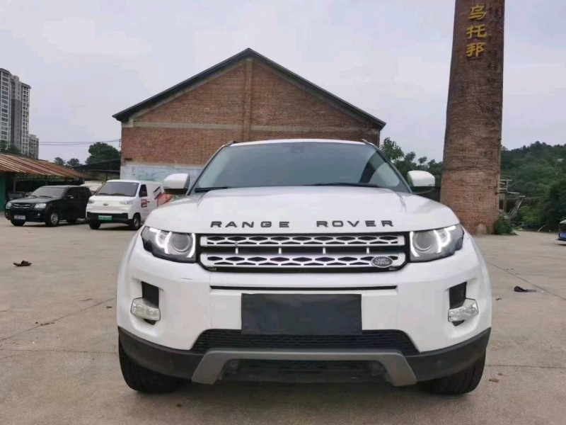 衡阳12年路虎极光1