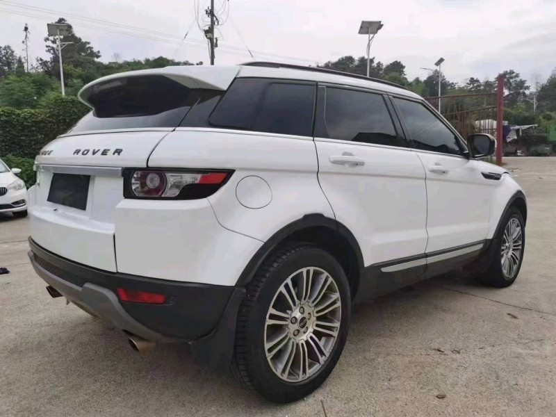 衡阳12年路虎极光6