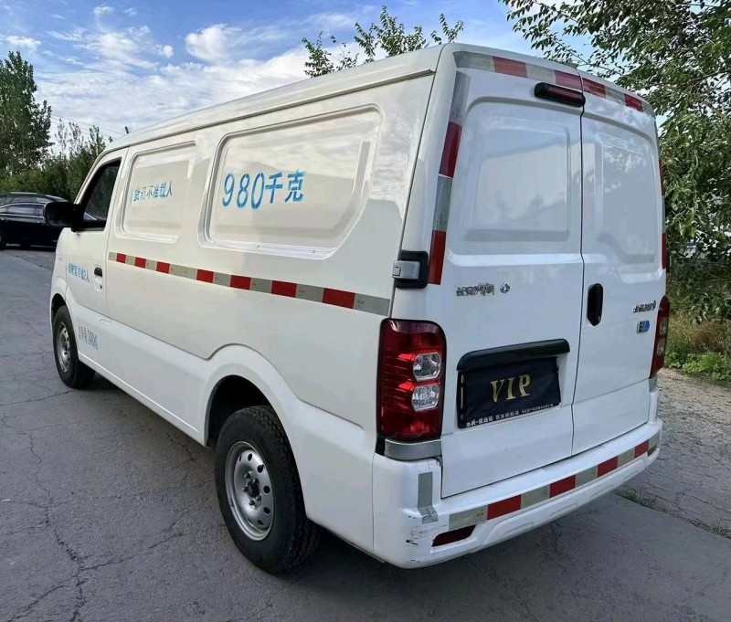 青岛23年长安汽车之星4