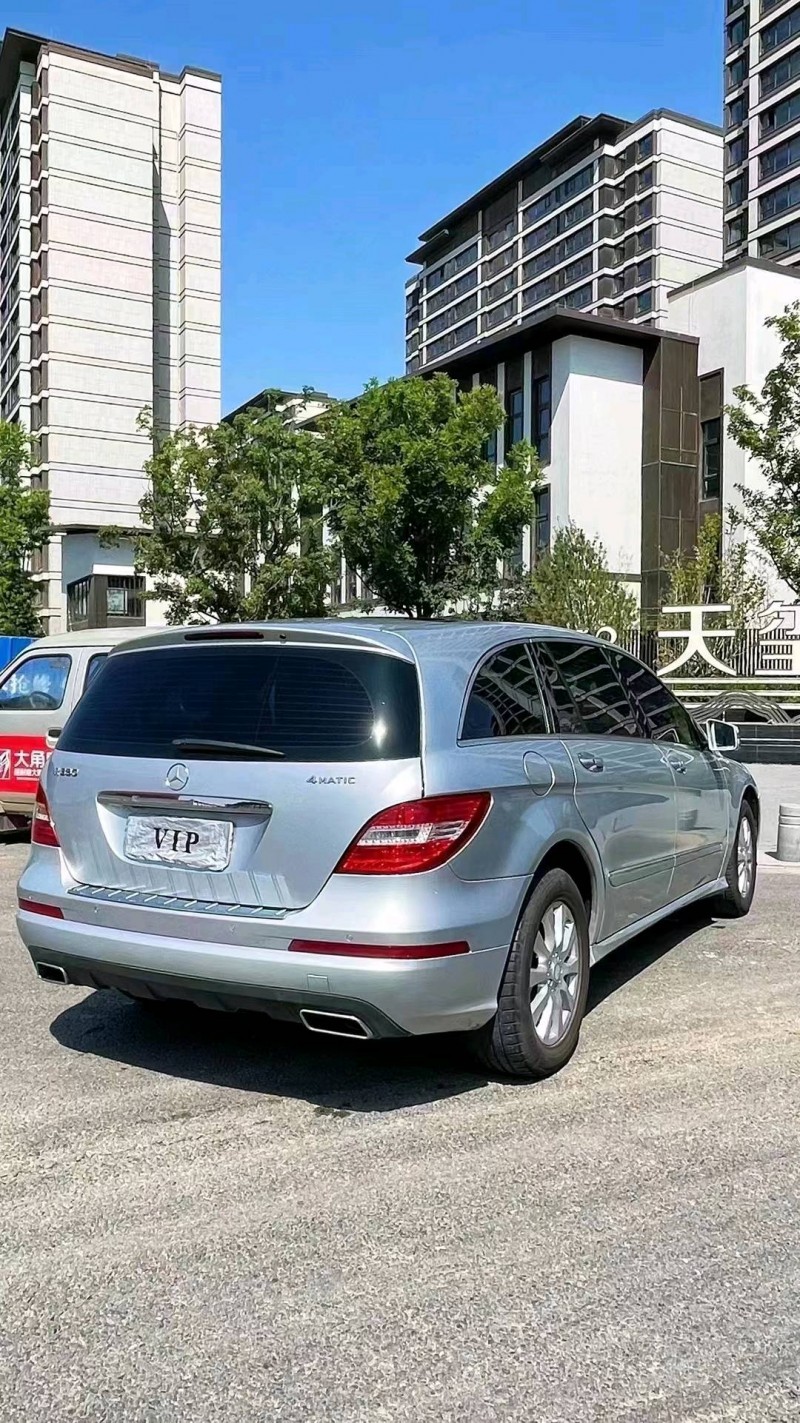 廊坊11年奔驰R8