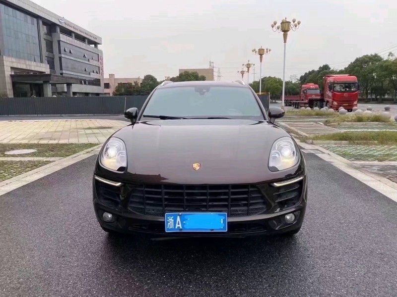 嘉兴17年保时捷Macan1