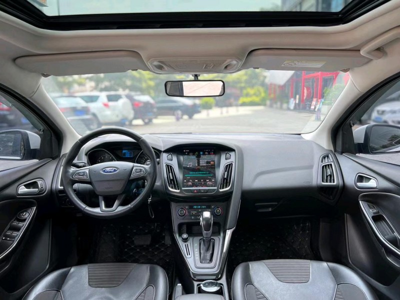 东莞16年福特福克斯4