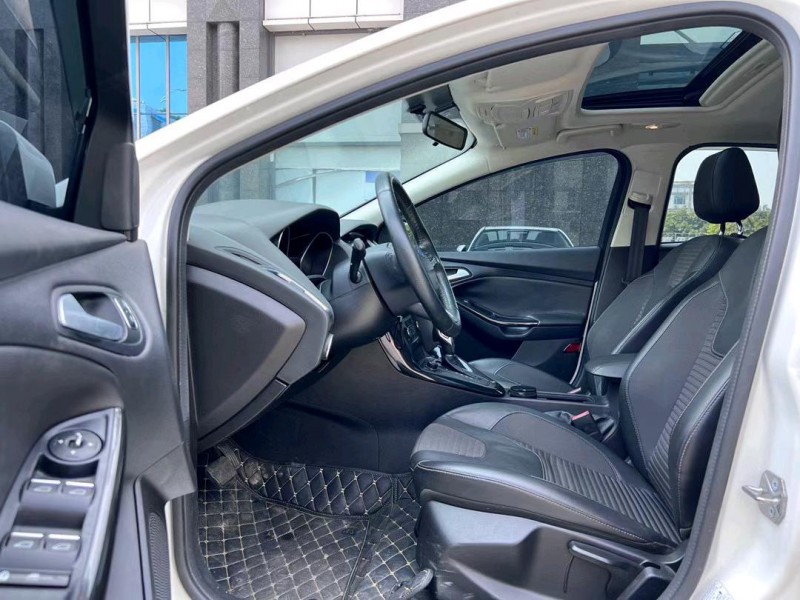 东莞16年福特福克斯6