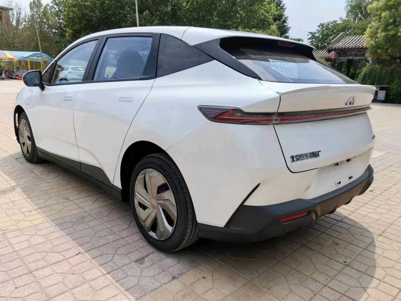 保定23年摩登汽车ModernIN5