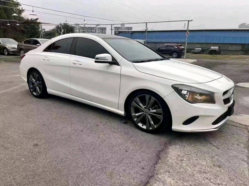 宜昌18年奔驰CLA1
