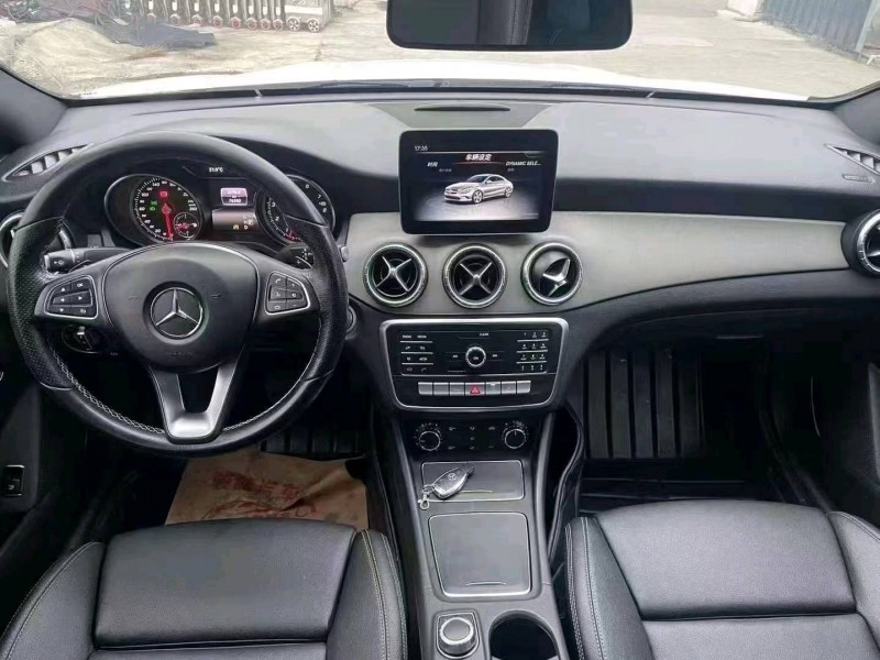 宜昌18年奔驰CLA6