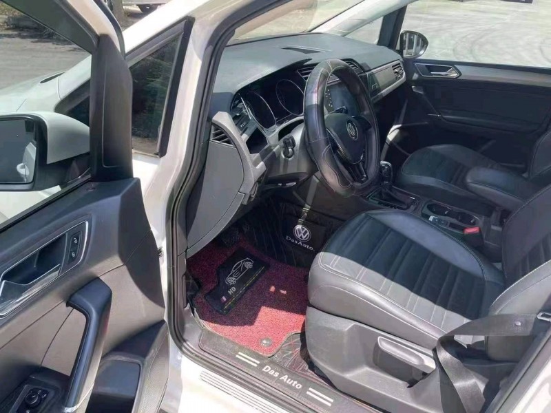 宜昌18年大众途安4