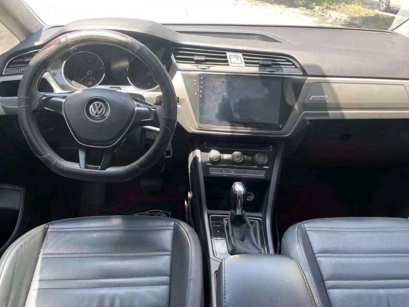 宜昌18年大众途安6