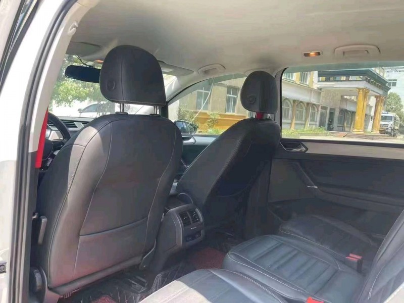 宜昌18年大众途安8