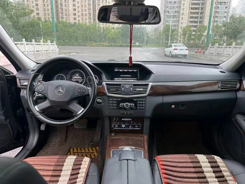 徐州13年奔驰E8
