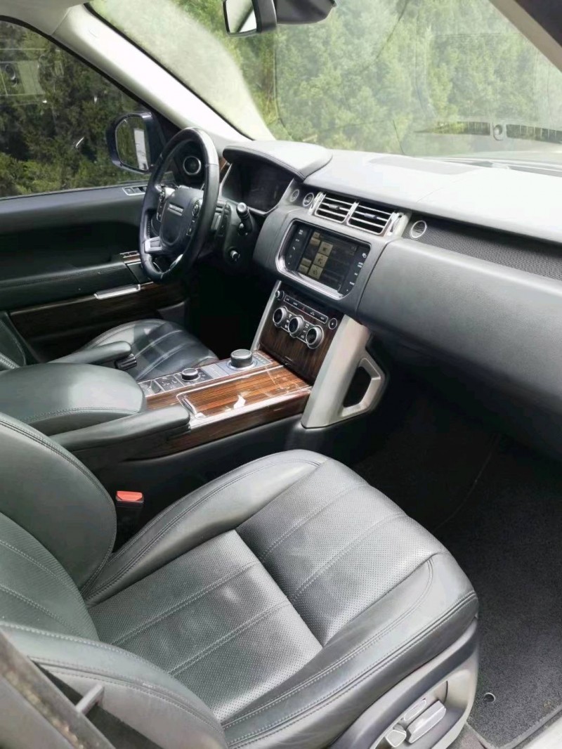 东营13年路虎揽胜行政7