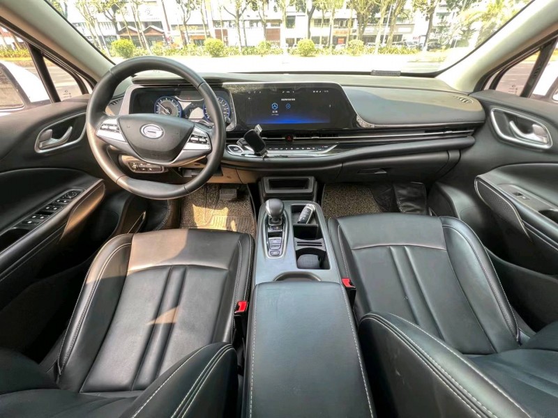 东莞20年传祺埃安魅6303