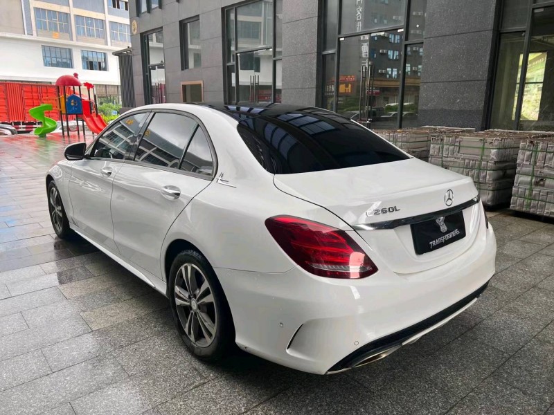 广州17年奔驰C4