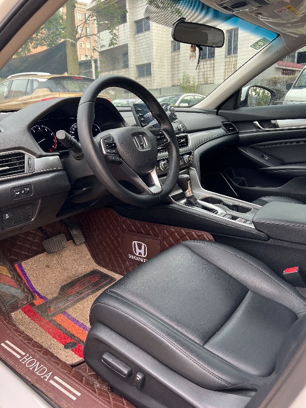 广州20年本田雅阁4