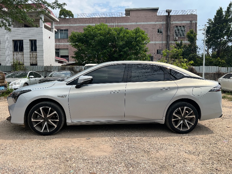 广州22年传祺埃安 PLUS3