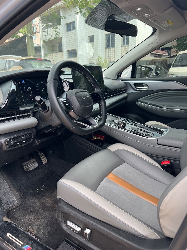 广州22年传祺埃安 PLUS5