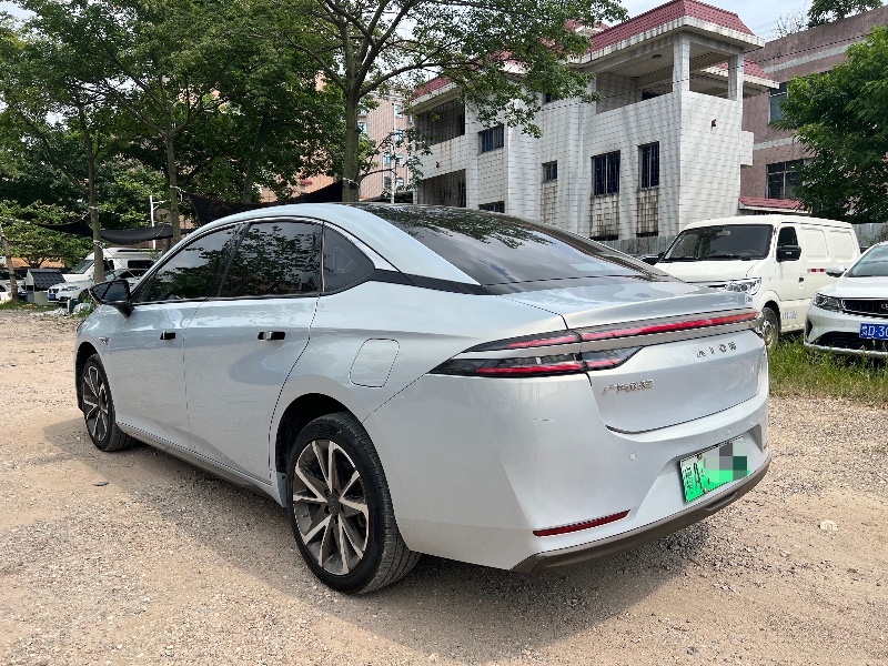 广州22年传祺埃安 PLUS7