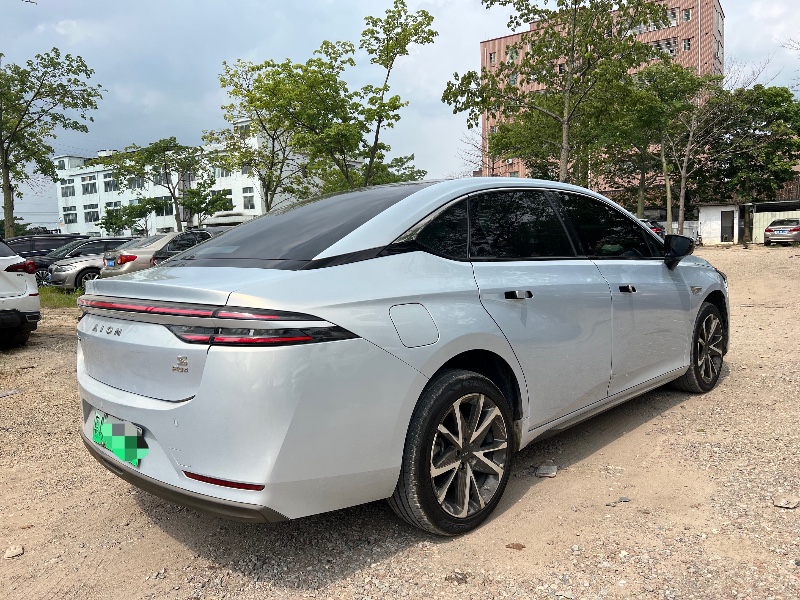 广州22年传祺埃安 PLUS9