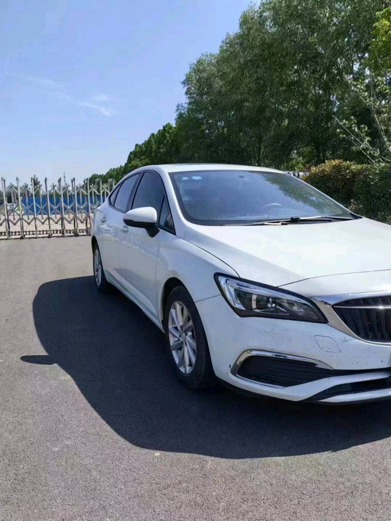 东营19年别克威朗7