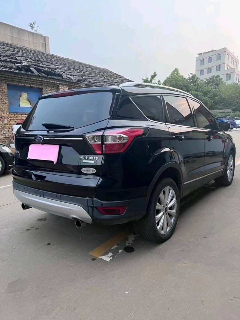 邯郸17年福特翼虎8