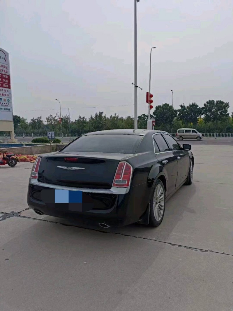 邯郸14年克莱斯勒300C5